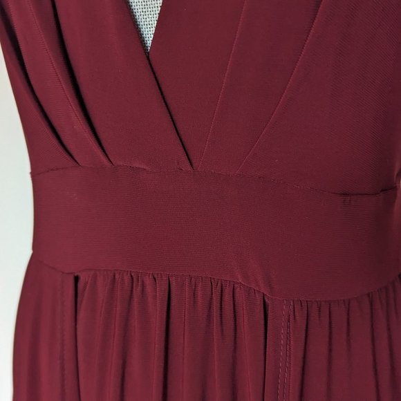 Windsor Burgundy Satin Formal Gown Dress Criss Cross Strappy Deep V-Neck M /S - Picture 4 of 9